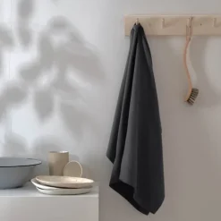 The Organic Company Viskestykke B 53 x L 86 cm - Økologisk bomuld - Mørkegrå