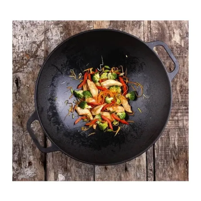 Victoria Forbehandlet Wok Ø 35,5 cm - Genbrugsstøbejern - Sort