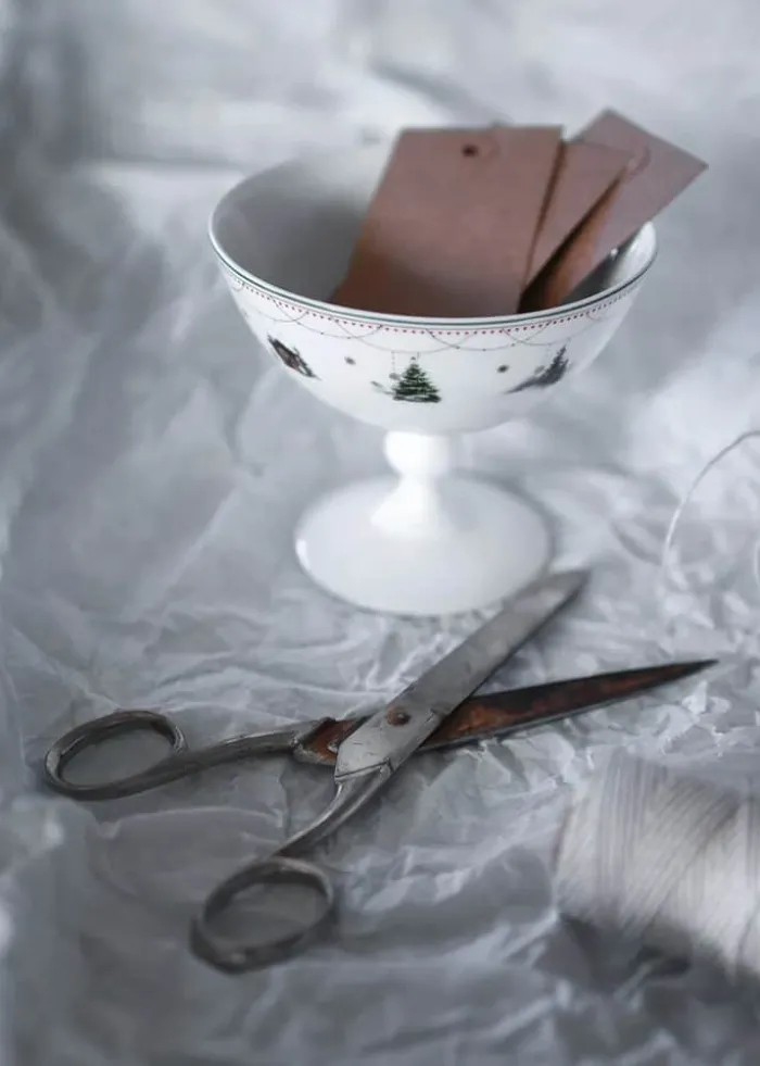 Wik & Walsøe Julemorgen Story Dessertskål på fod H 11 cm- Porecelæn - Multifarvet