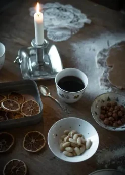 Wik & Walsøe Julemorgen Story Kop - 2 stk. 20 cl - Benporcelæn - Multifarvet