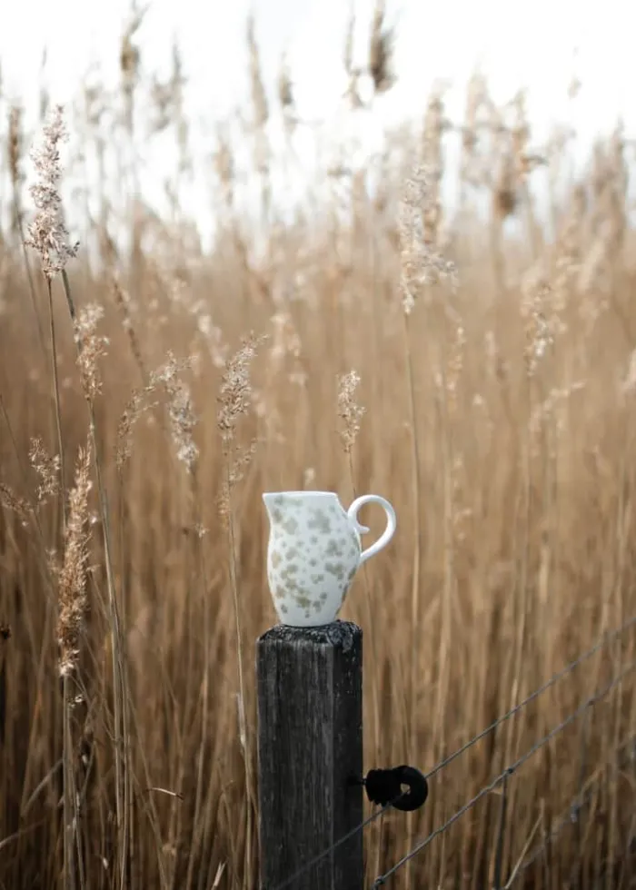 Wik & Walsøe Slåpeblom Kande 25 cl - Benporcelæn - Hvid/grøn