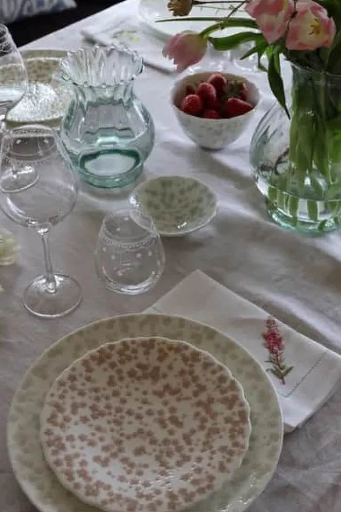 Wik & Walsøe Slåpeblom Middagsallerken Ø 28 cm - Porcelæn - Varm grå