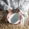 Wik & Walsøe Slåpeblom Skål Ø 14 cm - Benporcelæn - Hvid/varmgrå