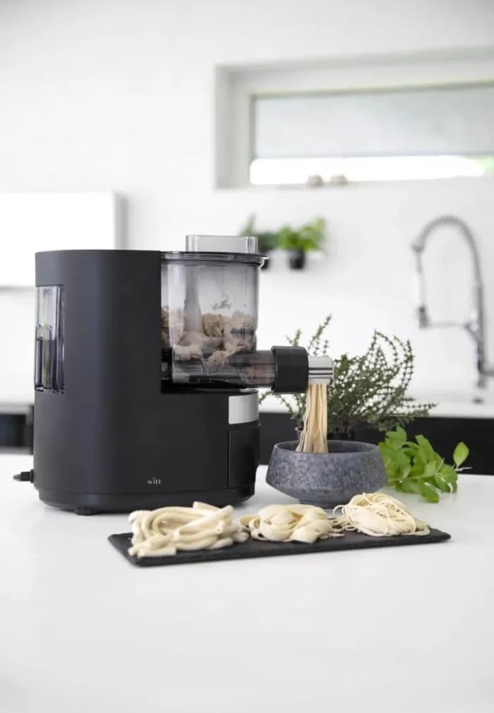 Witt Premium Pastamaskine Automatisk - Inkl. tilbehør - Sort