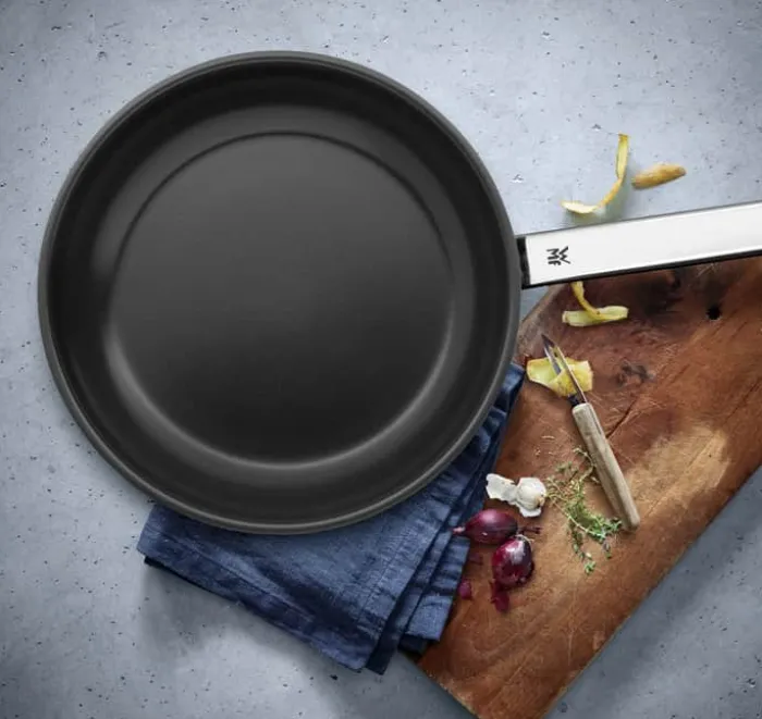 WMF Durado Stegepande Ø 32 cm - Aluminium/rustfrit stål - Keramisk non-stick belægning