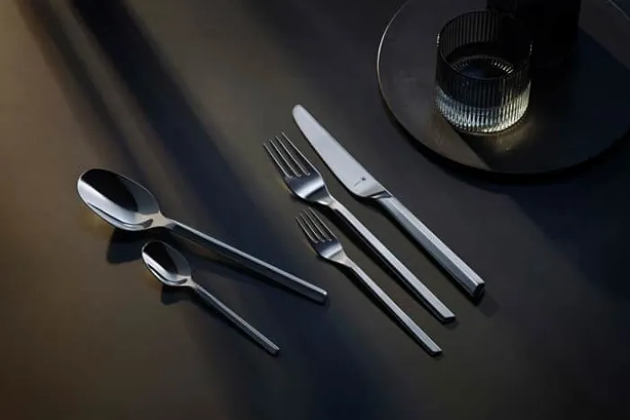 WMF Kineo Bestiksæt - 30 Dele 6 Kuverter - Rustfrit stål - Blank